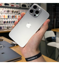 iPhone 15 Pro 256Gb Natural Titanium Идеальное БУ