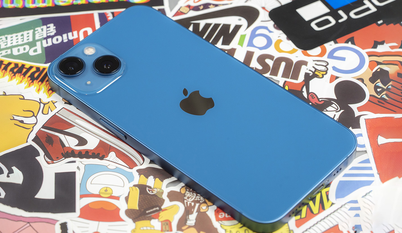 Айфон 13 смоленск. Iphone 13 128gb. Iphone 13 Blue. Iphone 13 Blue 128 GB. Apple iphone 13 128gb (синий | Blue).