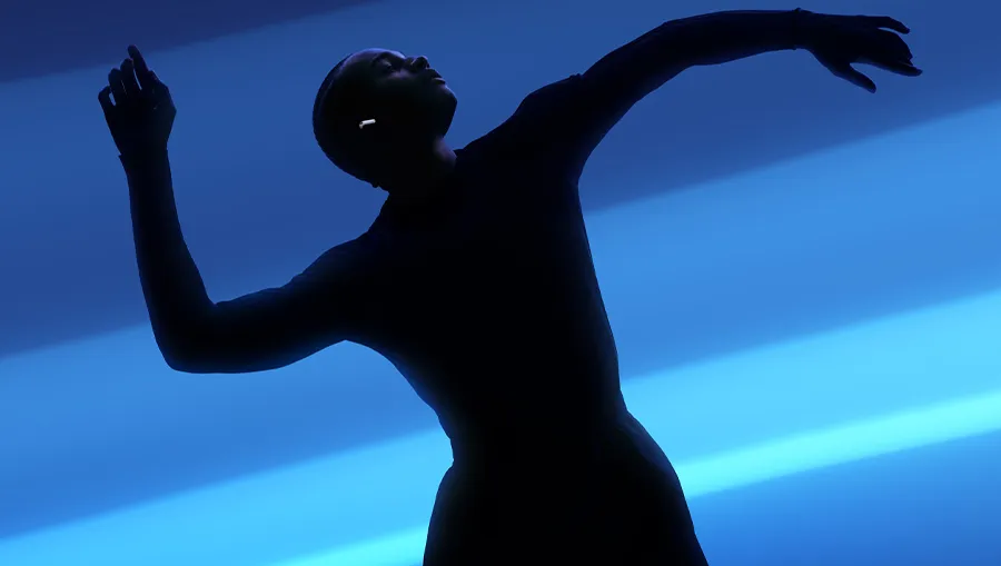 Адаптивное аудио и режим прозрачности в Apple AirPods 4