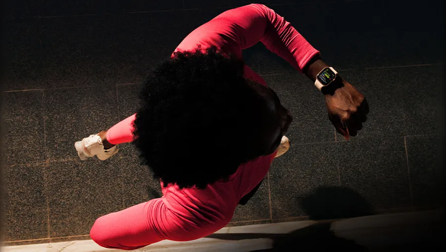 Интеграция с Apple Fitness Plus и тренировки на Apple Watch 11