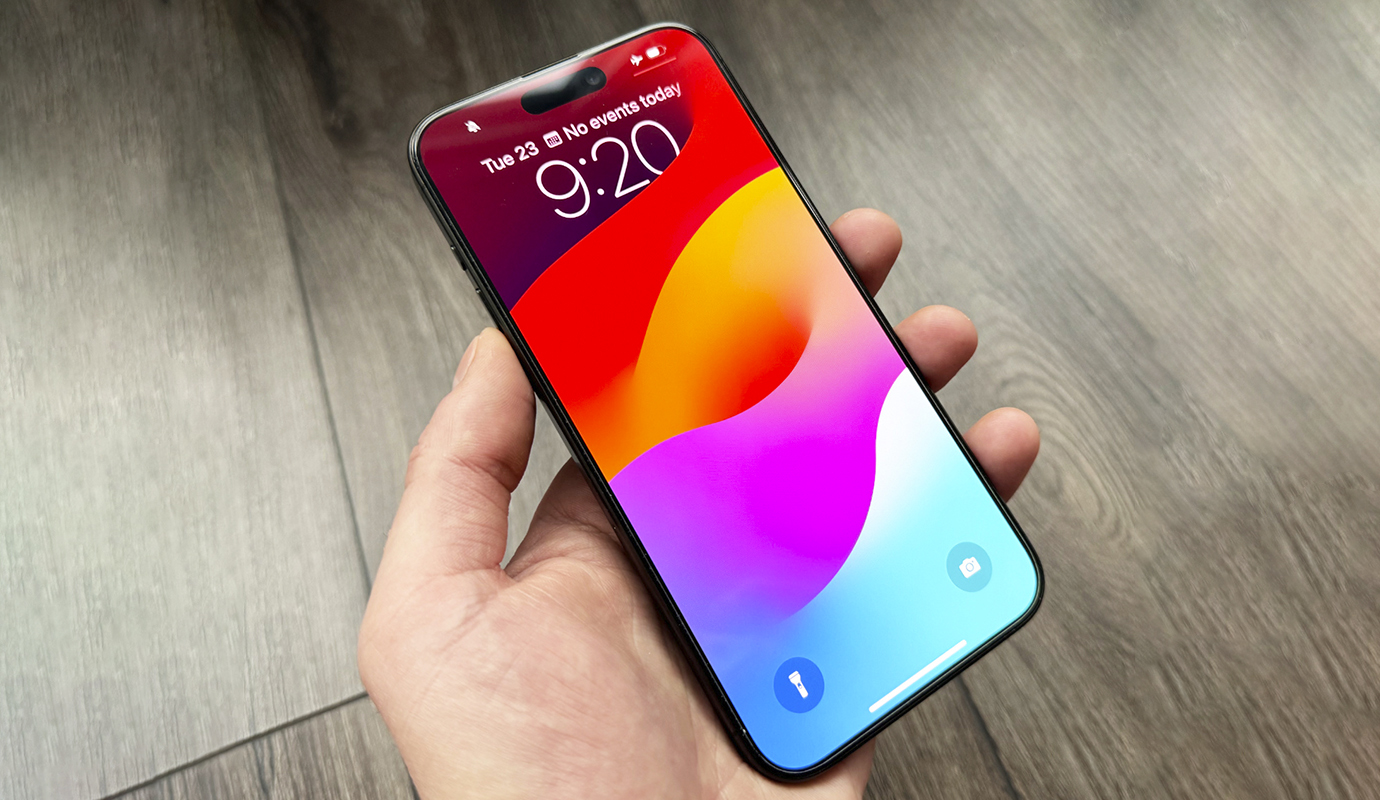     Oppo      iPhone 15  Pro Max  Ferraru  