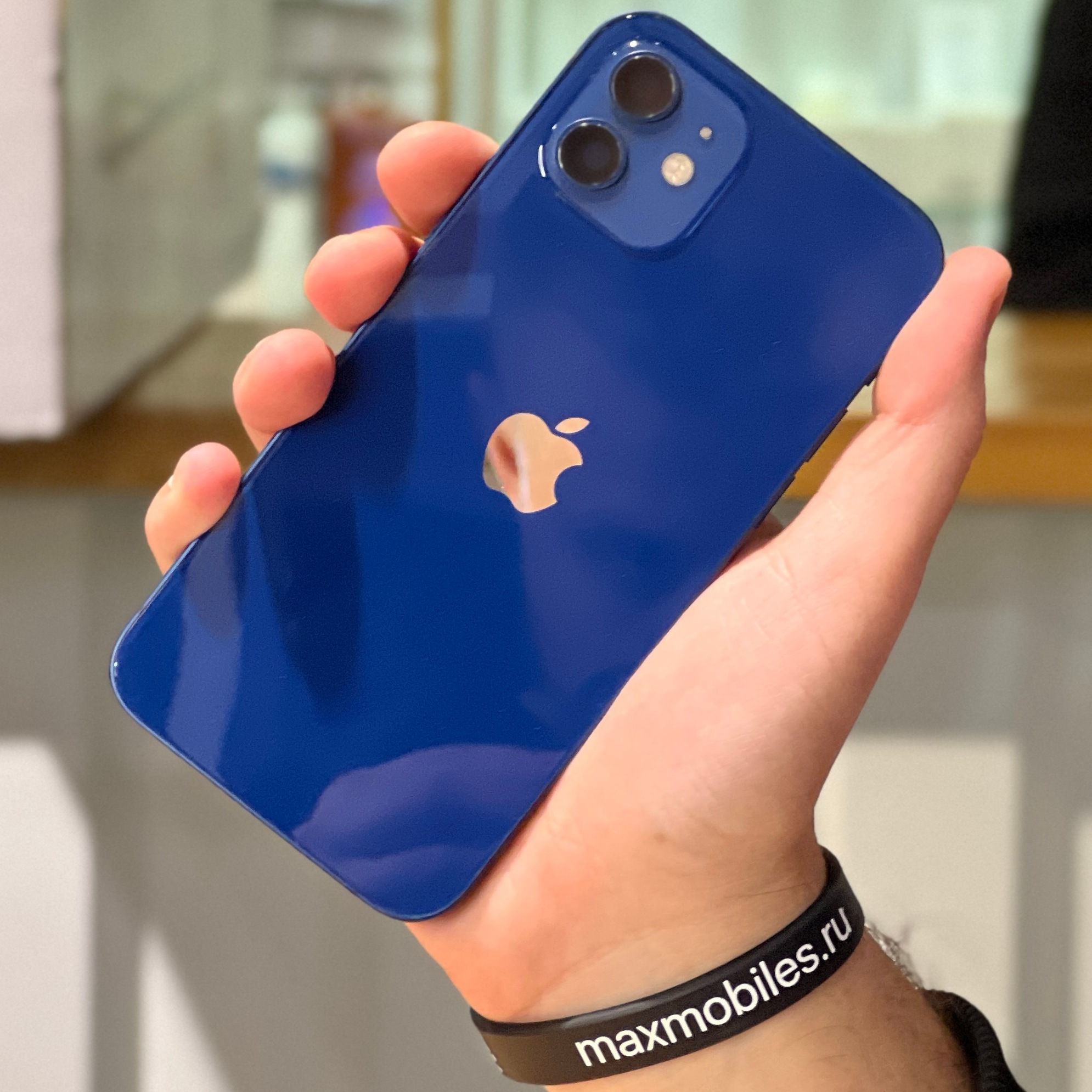 Купить iPhone 12 256Gb Blue Идеальное БУ по цене от 48 990₽ в Севастополе в  интернет магазине Maxmobiles