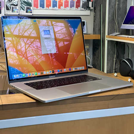 MacBook Pro 16" 2019 Silver i9 16Gb 1TB SSD Radeon 5300m Идеальное БУ, изображение 2