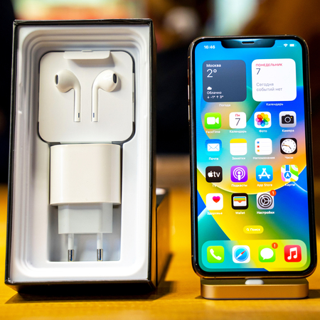 iPhone 11 Pro Max 256Gb Gold Идеальное БУ, изображение 4