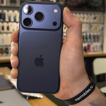 iPhone 17 Pro 1Tb Deep Blue Идеальное БУ, изображение 2