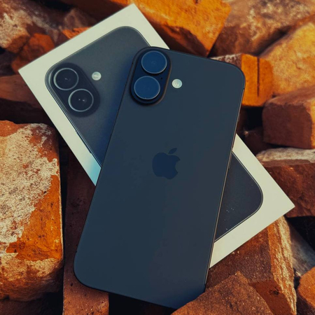 iPhone 17 256Gb Black Идеальное БУ (не работает кнопка беззвучного режима)
