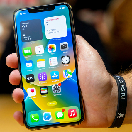 iPhone 11 Pro Max 64Gb Gold Идеальное БУ, изображение 3