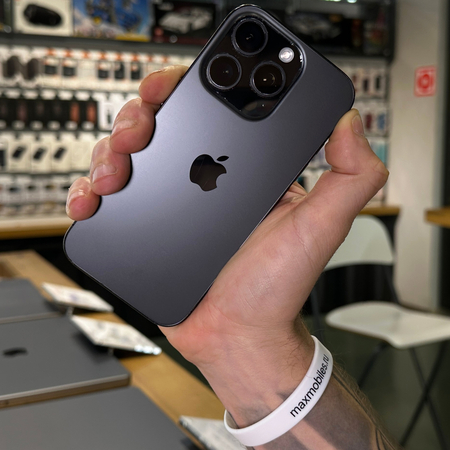 iPhone 16 Pro 256Gb Black Titanium Идеальное БУ