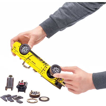 Конструктор деревянный UniModels Stallion GT Желтый, изображение 12