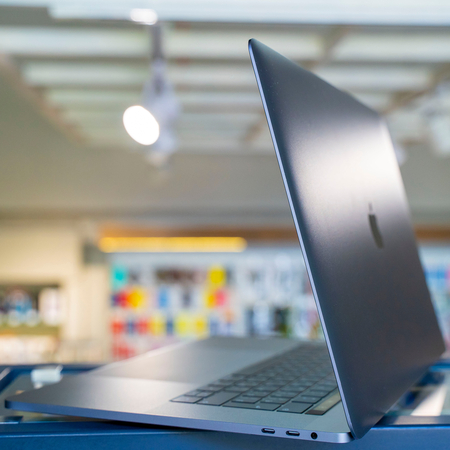 MacBook Pro 16" 2019 Space Gray i7, 16Gb, 512Gb Radeon 5500m Идеальное БУ, изображение 2