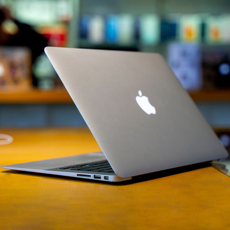 MacBook Air 13" 2014 i5 4GB 128GB SSD Intel HD Graphics Идеальное БУ, изображение 2